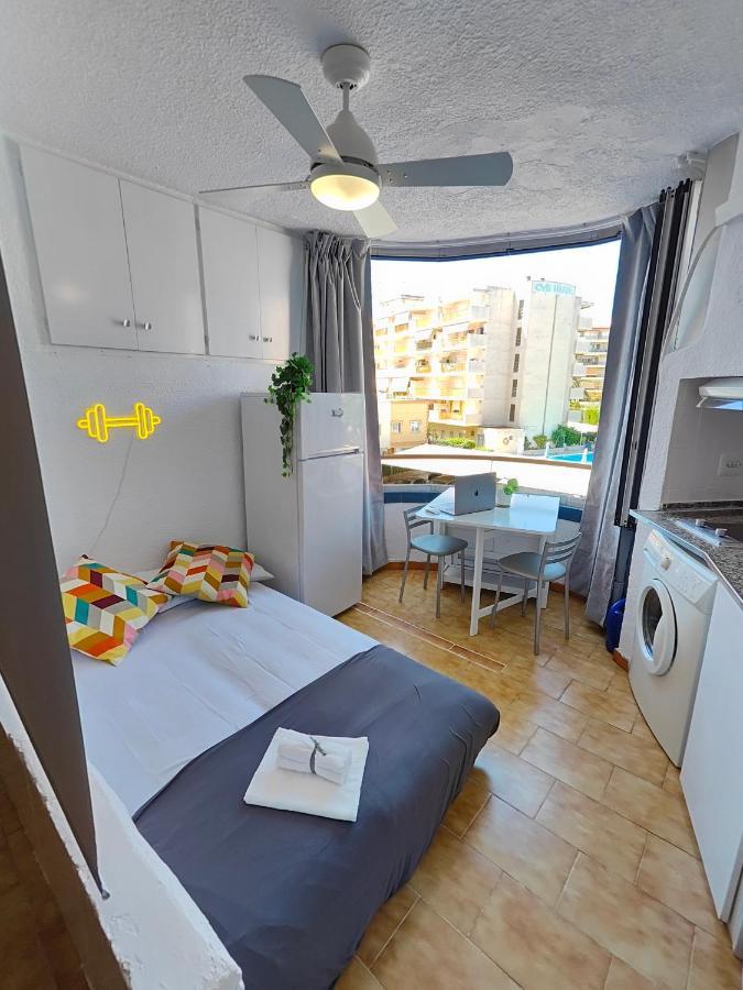 Renovado, luminoso y confortable loft con piscina La Pineda Exterior foto