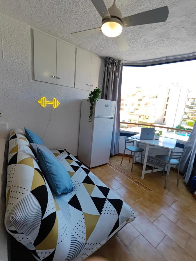 Renovado, luminoso y confortable loft con piscina La Pineda Exterior foto