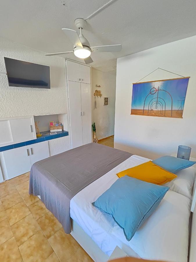 Renovado, luminoso y confortable loft con piscina La Pineda Exterior foto
